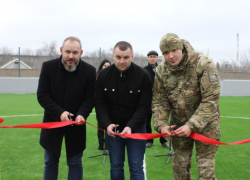 Новый спорткомплекс открылся в Куйбышевском районе в 36 км от линии фронта