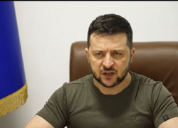 Новости СВО: взбешенный Зеленский ищет «крысу», уничтожение завода ВСУ и наступление на Каменское