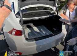 Зампрокурора Запорожской области задержали за взятку в 40 тысяч долларов 