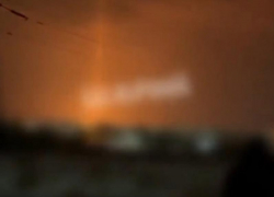Момент удара по подстанции сняли на видео в Мелитополе