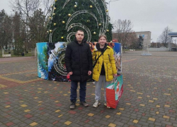 Замглавы Мелитопольского городского округа исполнил желание девочки из Приморска
