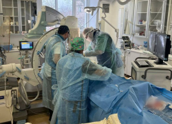 Мужчину сразу с четырьмя тяжелыми заболеваниями спасли врачи в Бердянске