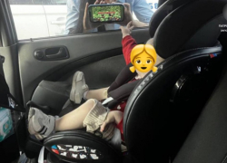 Горе-мать из Запорожья заперла маленького ребёнка в машине