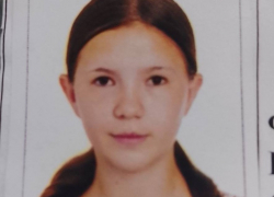 Девушка с темными волосами и в черной куртке исчезла в Мелитополе