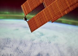 Запорожский космонавт Зубрицкий показал с борта МКС южное полярное сияние над Антарктикой