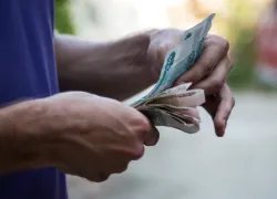 Пять продавцов заплатят штрафы за нарушение санитарных норм в Веселом
