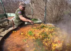 Итальянский шеф-повар провёл мастер-класс для бойцов ВС РФ в Запорожской области