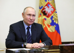 Путин: в Новороссии и Донбассе отремонтируют почти 10 тысяч километров дорог