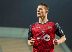 Экс-игрок запорожского «Металлурга» Алексей Сидоров сбежал с Украины 