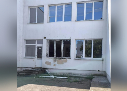 Киевские террористы ударили дроном по школе в Водяном