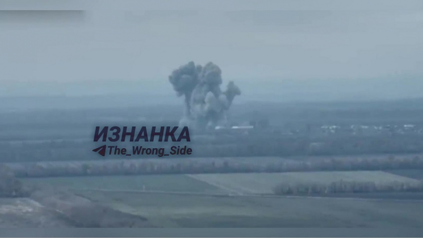 Удар трёхтонной бомбой по базе штурмового полка ВСУ попал на видео в Запорожье