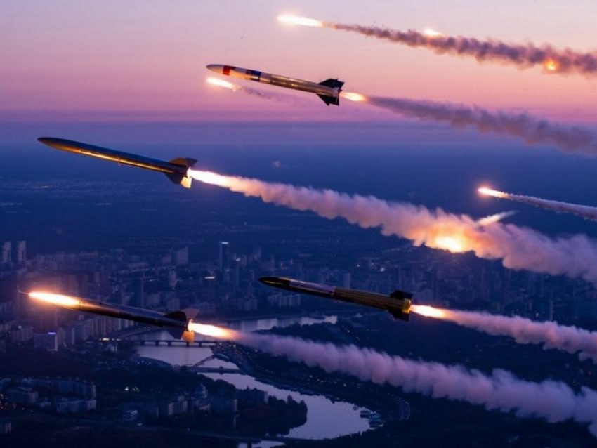 Запорожцев предупредили о поднятых в небо носителях Storm Shadow/SCALP