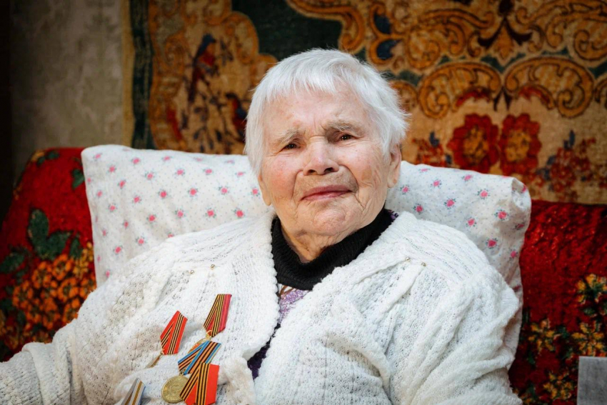 В Мелитополе наградили юбилейной медалью ветерана Великой Отечественной войны