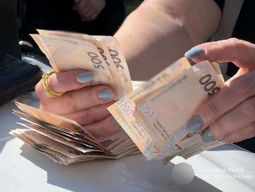 Сбежавший с фронта запорожский солдат своровал гуманитарную помощь на 15 млн рублей