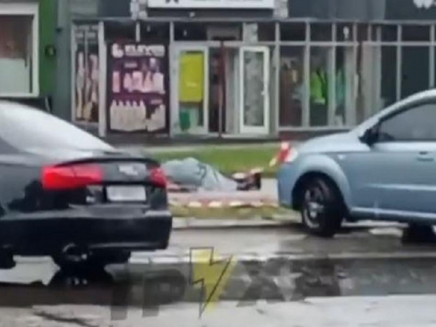 Появилось видео с места, где грузовик обезглавил женщину в Запорожье
