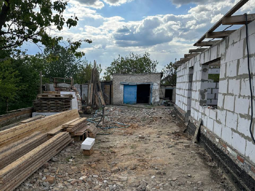 Следователи рассказали, как пьяный мужчина заставил двух подростков стать преступниками в Акимовке