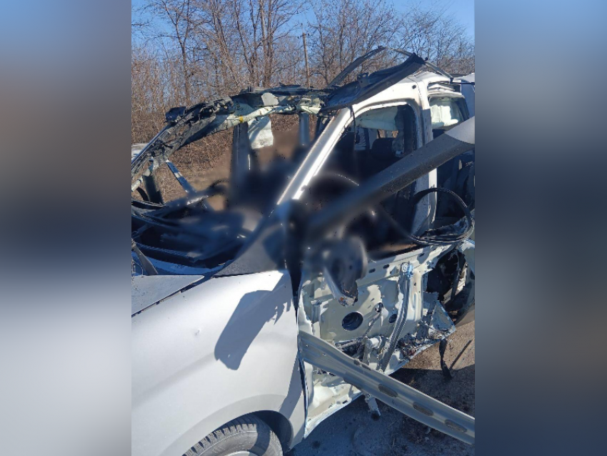 Дрон ВСУ убил двух мужчин в машине на трассе близ Васильевки