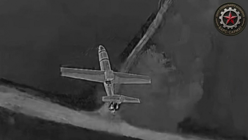 Появилось видео ночной охоты на дроны ВСУ возле трассы «Новороссия» под Мелитополем