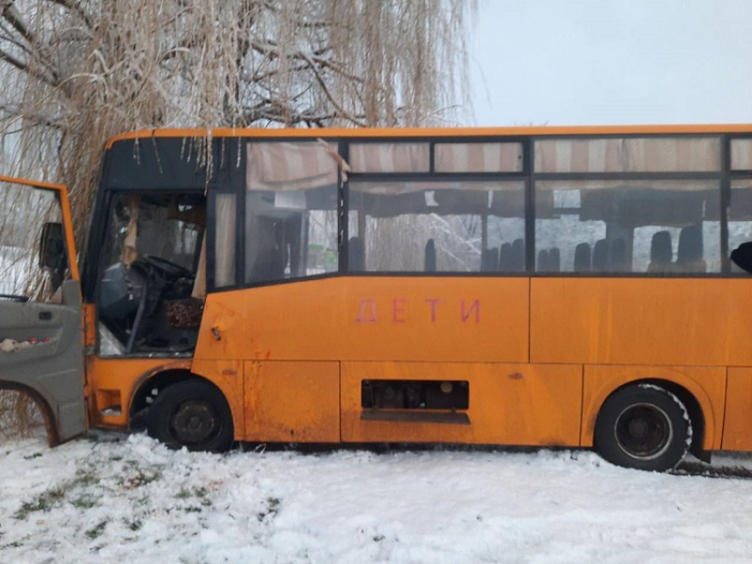 ВСУ прицельно ударили дроном по школьному автобусу с детьми внутри в Запорожской области