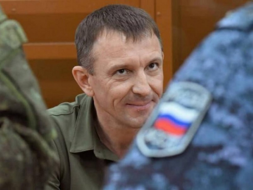 Спасший Запорожье генерал Попов прибыл в колонию для отбывания пятилетнего срока