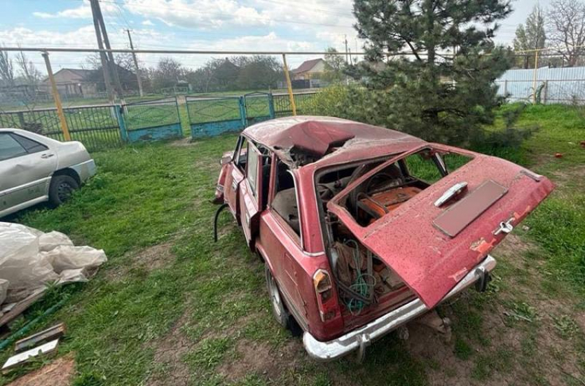 Дроны ВСУ ударили по двум машинам в Запорожской области: ранен мирный житель