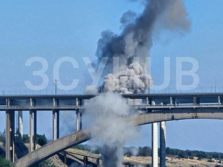 ВС РФ ударили ФАБами по мосту через Днепр в Запорожье