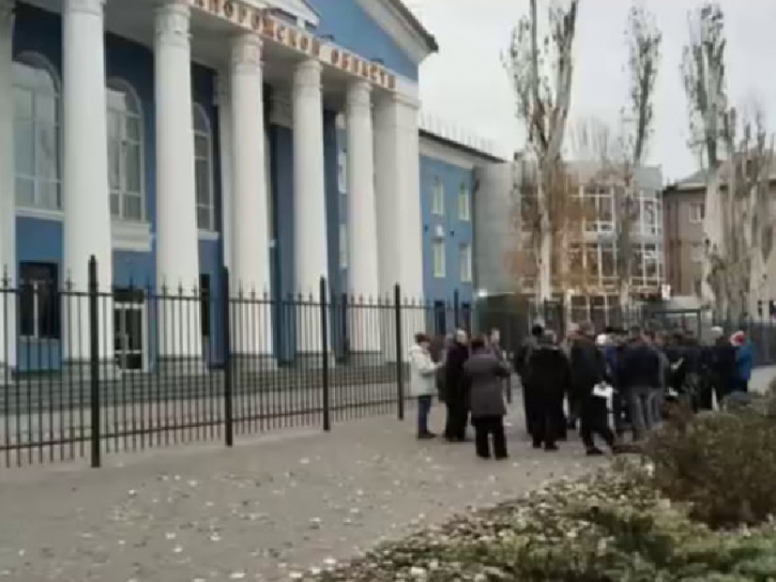 Прокуратура проверит рейдерский захват агропредприятия «Войников и Ко» после массовых жалоб запорожцев