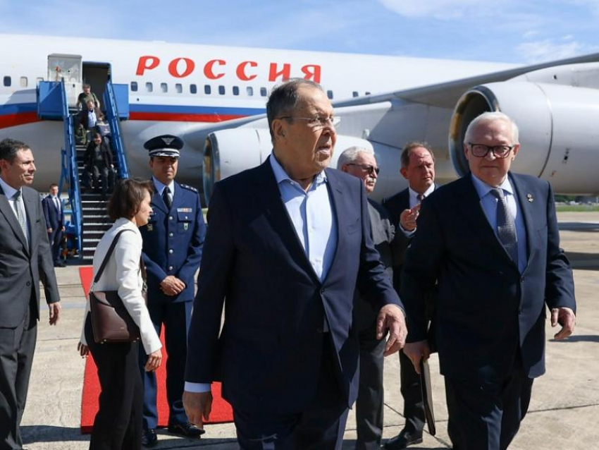 Запорожье целиком в составе РФ: Лавров озвучил российский план завершения СВО