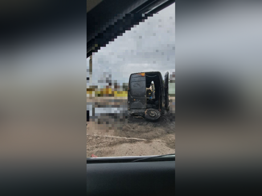 Двое экспедиторов пострадали во время удара ВСУ по машине в Каменско-Днепровском округе