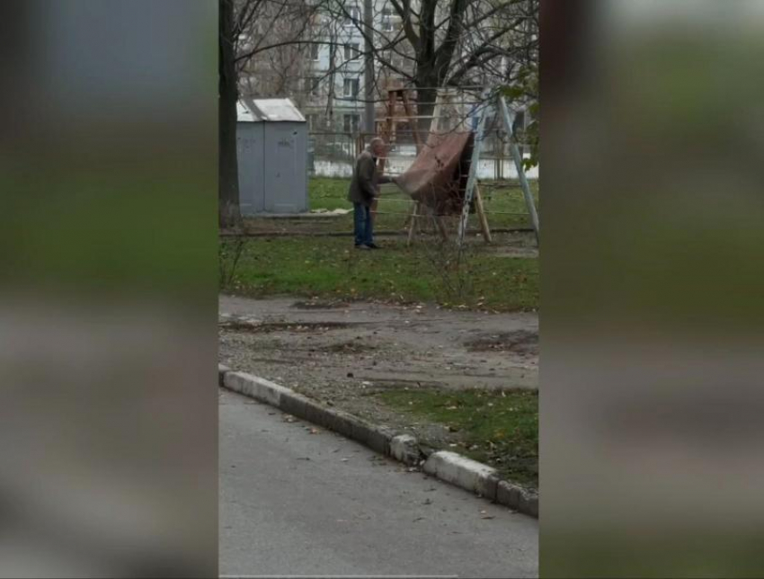 Житель Запорожья устроил «ковровые бомбардировки» во время воздушной тревоги