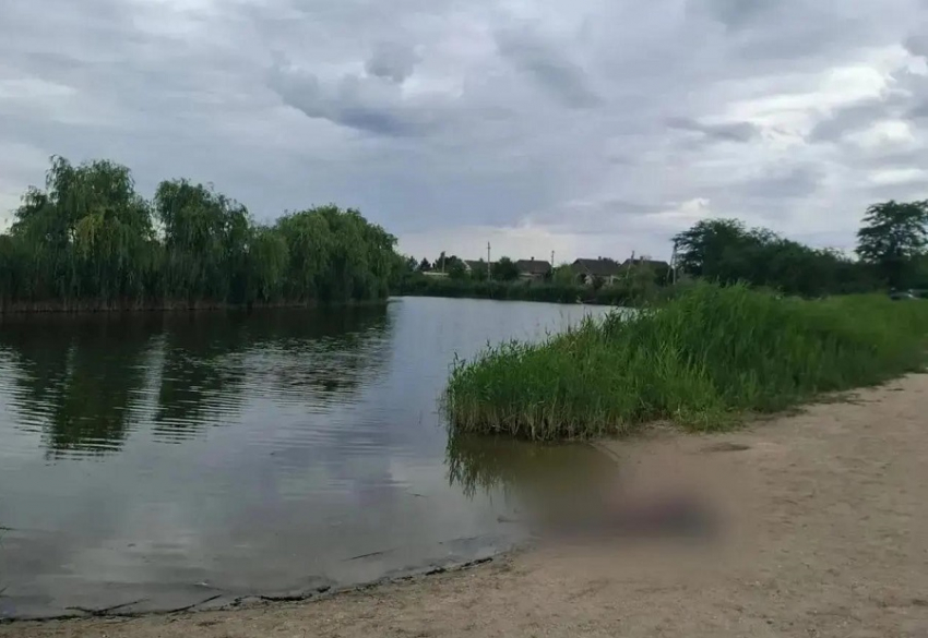 СК начал проверку после гибели 19-летнего парня в озере «Горячка» под Мелитополем