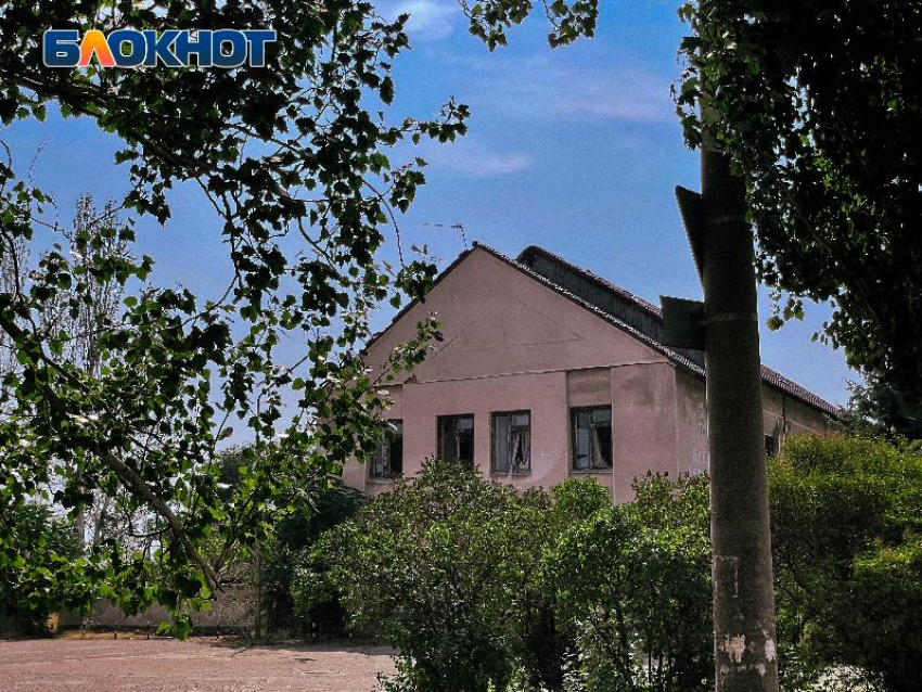 Мужчину с осколочными травмами доставили в больницу после удара ВСУ по Каменке-Днепровской