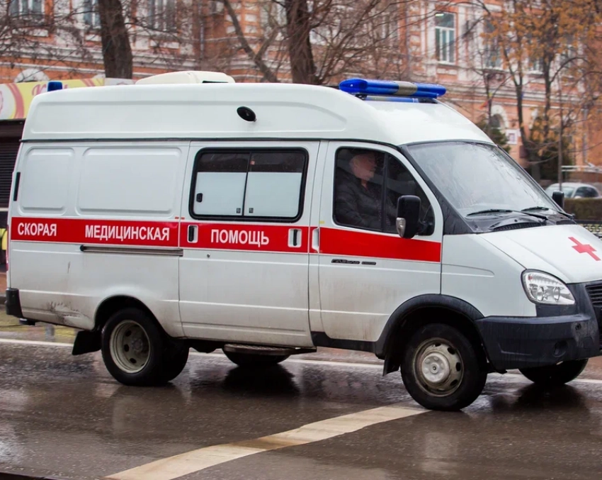 Украинский беспилотник взорвался на детской площадке в Энергодаре