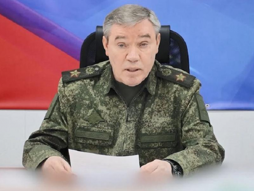 Начальник Генштаба РФ Герасимов: бойцы «Днепра» находятся в 12 км от города Запорожье