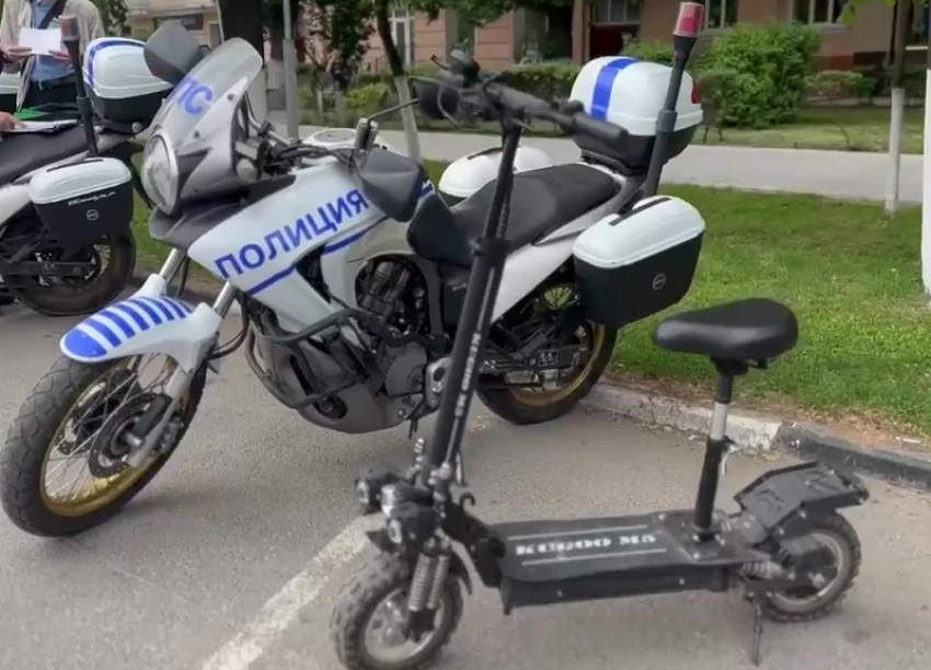 Жителя Мелитополя арестовали на 10 суток за пьяную езду на электроскутере без прав