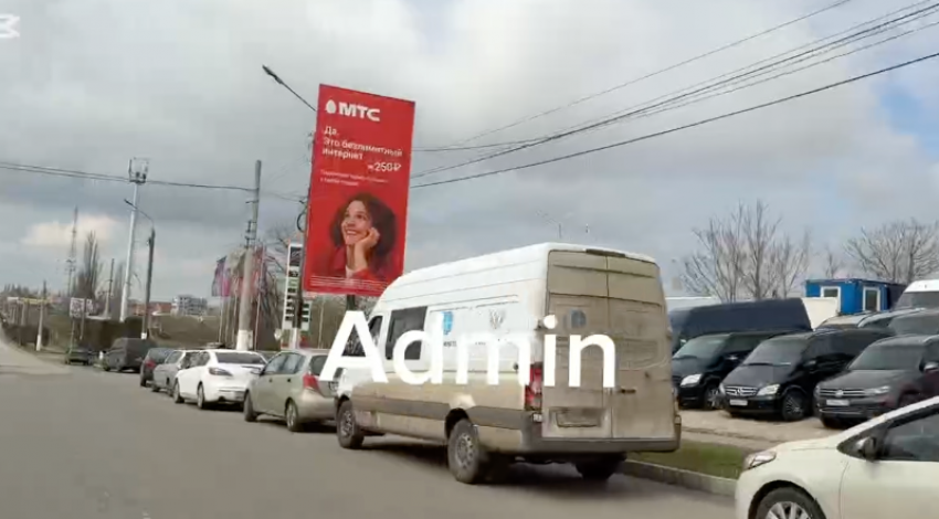 Очереди из машин собрались на заправках Мелитополя на фоне отключения света