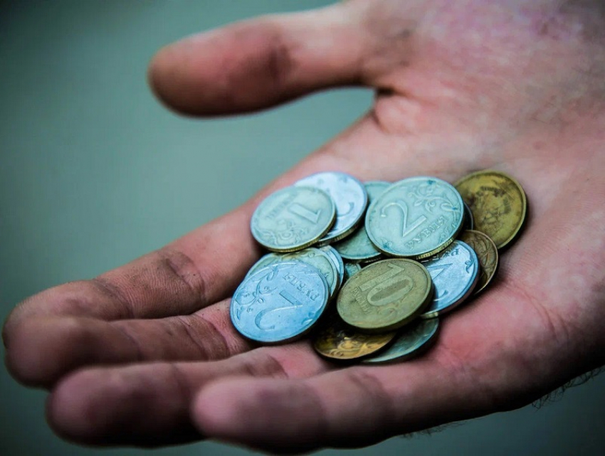 «Как людям жить?»: работники предприятия в Балках с февраля не видели зарплат