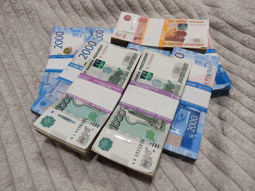 Руководителя Бердянского торгового порта оштрафовали за задержку зарплат работникам