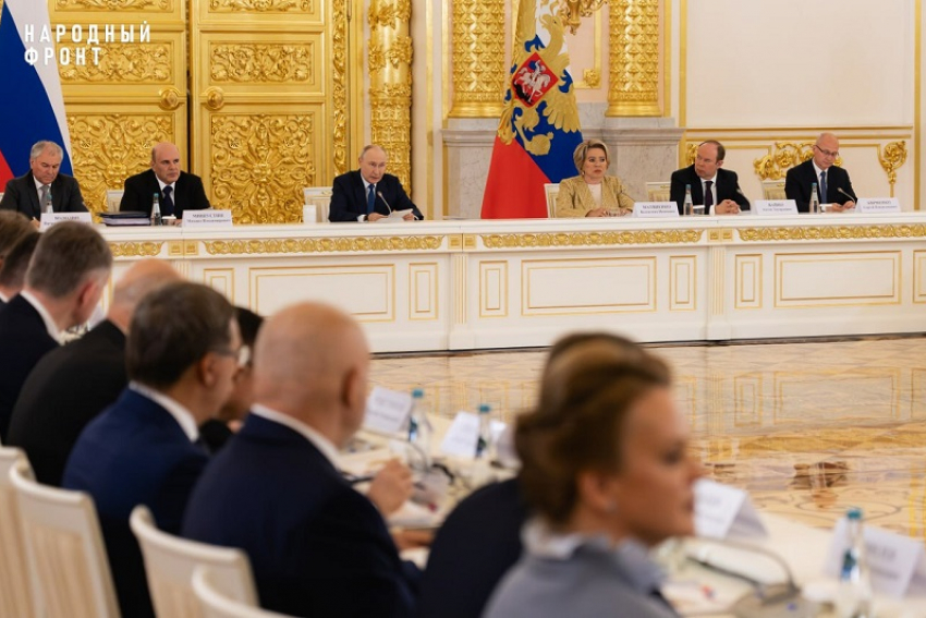 Проблема отключений света и воды в Запорожской области дошла до Путина 